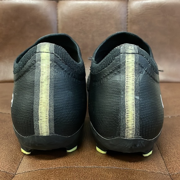 Puma Ultra FG Soccer Cleats - Picture 7 of 13